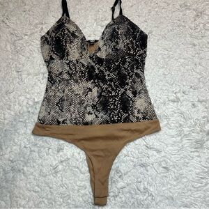 GBG Los Angeles Snake Print Bodysuit in Black and Tan